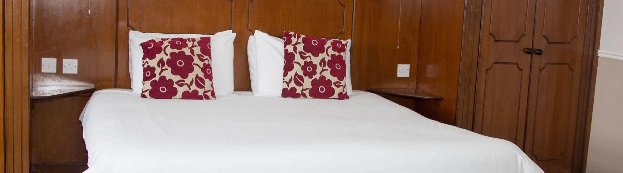 Oyster Fleet Hotel