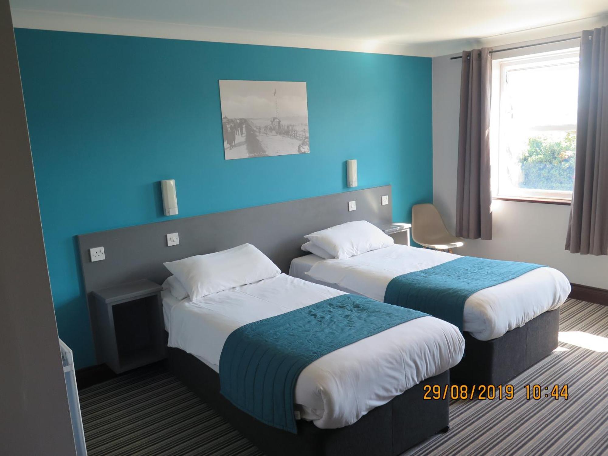 Oyster Fleet Hotel