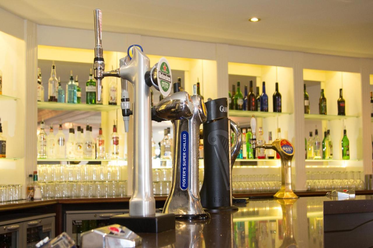 Oyster Fleet Hotel 2*